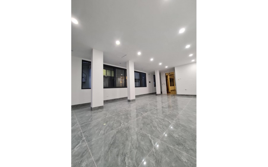 CHO THUÊ NHÀ KINH DOANH, NGÕ Ô TÔ TRÁNH NGUYỄN CHÍ THANH 2 TẦNG, 65M2, 26 TRIỆU